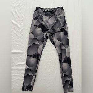 Nike workout leggings